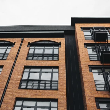 why invest in real estate